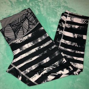 Lululemon Wunder Under Crop 8